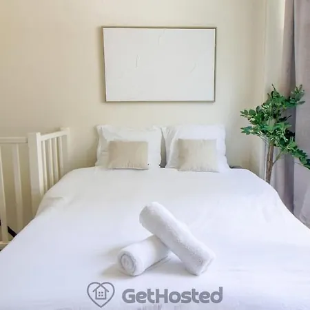 Expo - Charming - Gethosted * Paris